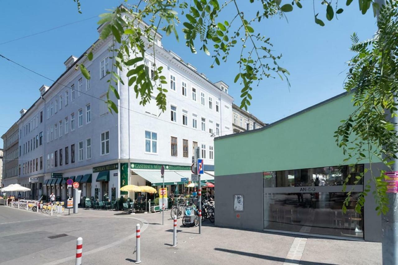 Sophies Place Yppenplatz - Imperial Lifestyle City Apartments Vienna Parking ภายนอก รูปภาพ